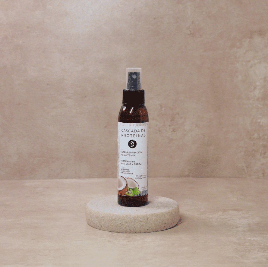Cascada de Proteínas Coco y Kiwi