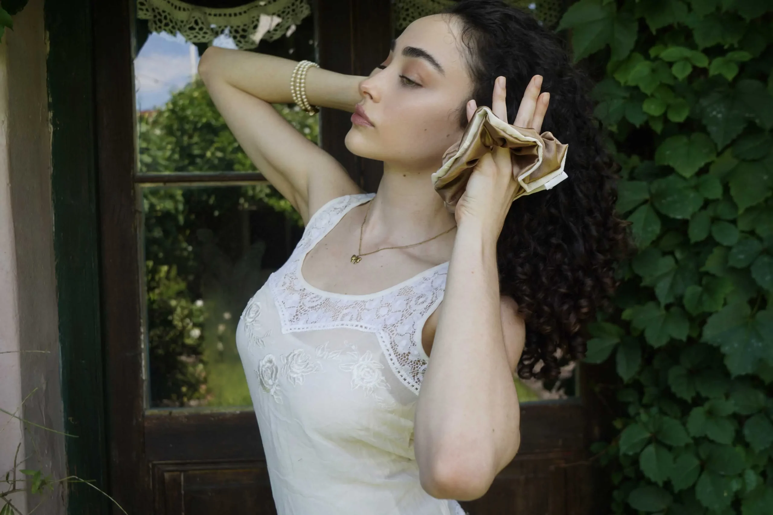 Scrunchies de Satén Cebando Flores